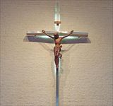 祭壇正面　十字架