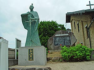カトリック小豆島教会の右近像