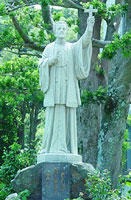 平戸教会にあるザビエルの像