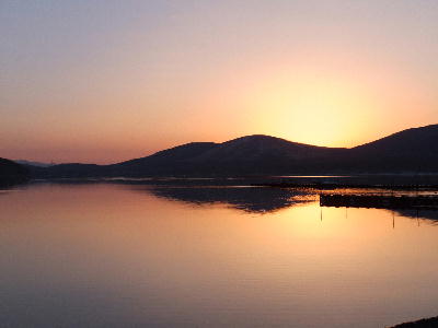  朝日の山中湖 