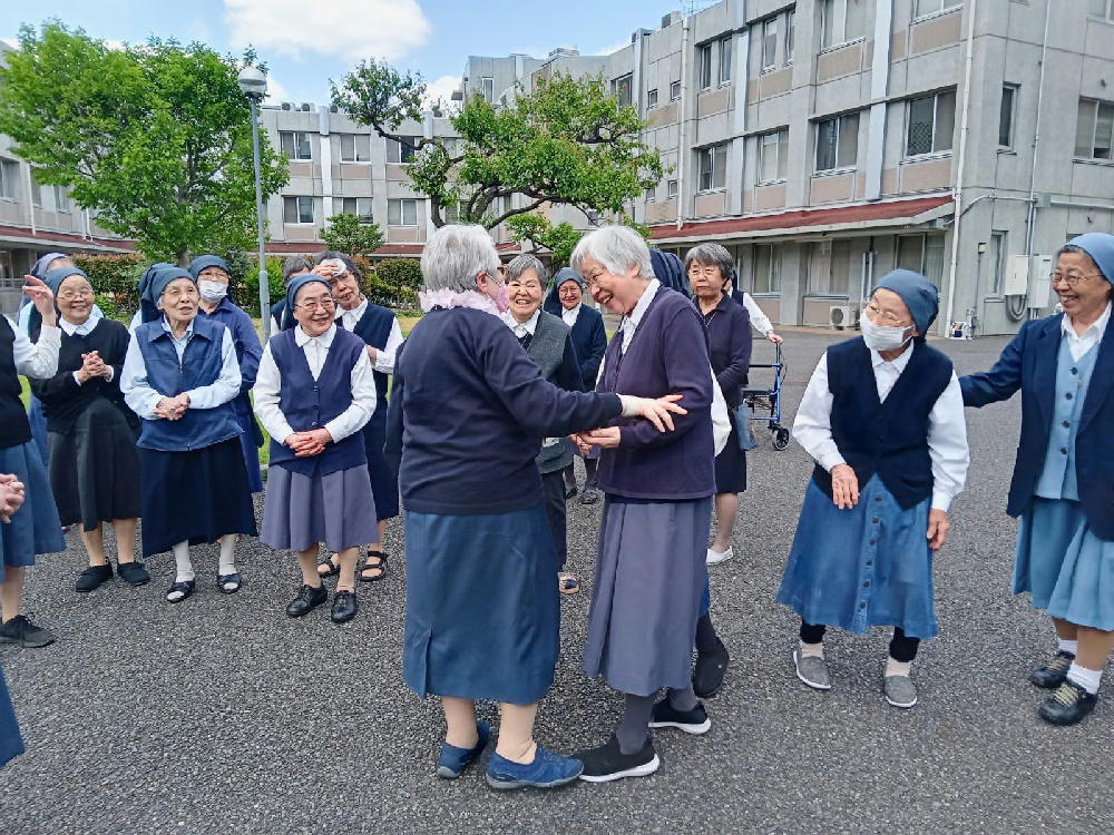 総長来日