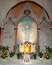 聖堂内のマリア像