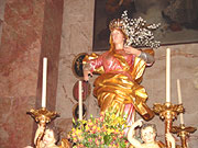 新聖堂にある「花の聖母」