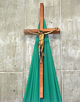 祭壇正面 十字架